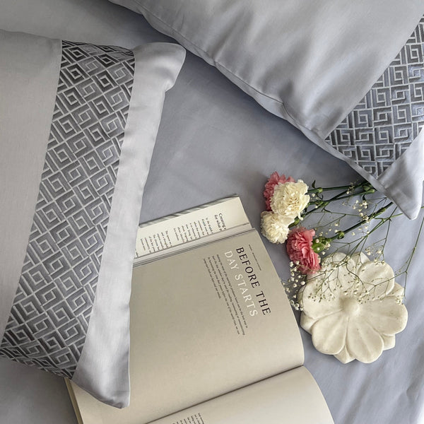 Sadyaska Squarish Smoke Blue Dreams 1 Pcs Bedsheet