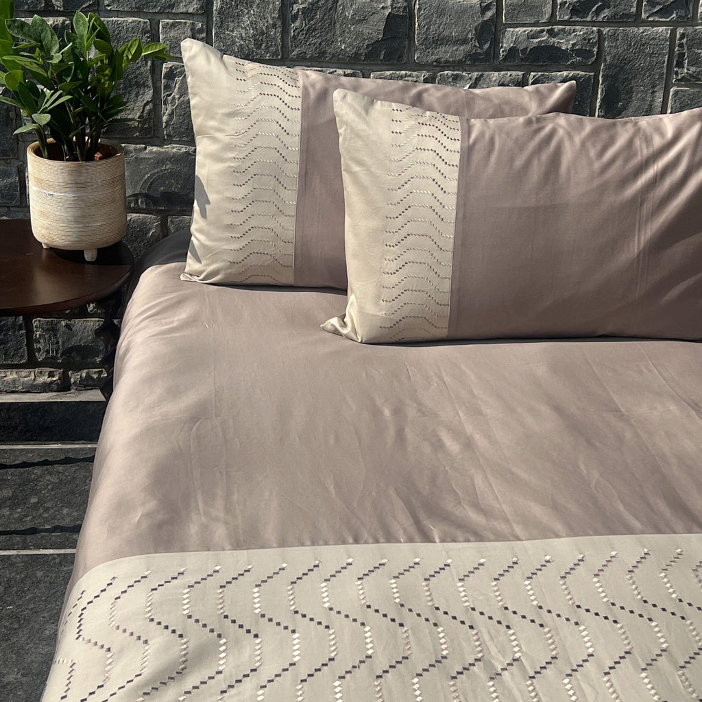 Sadyaska Elvis Mocha and Beige Embroidered Set 1 Pcs Bedsheet