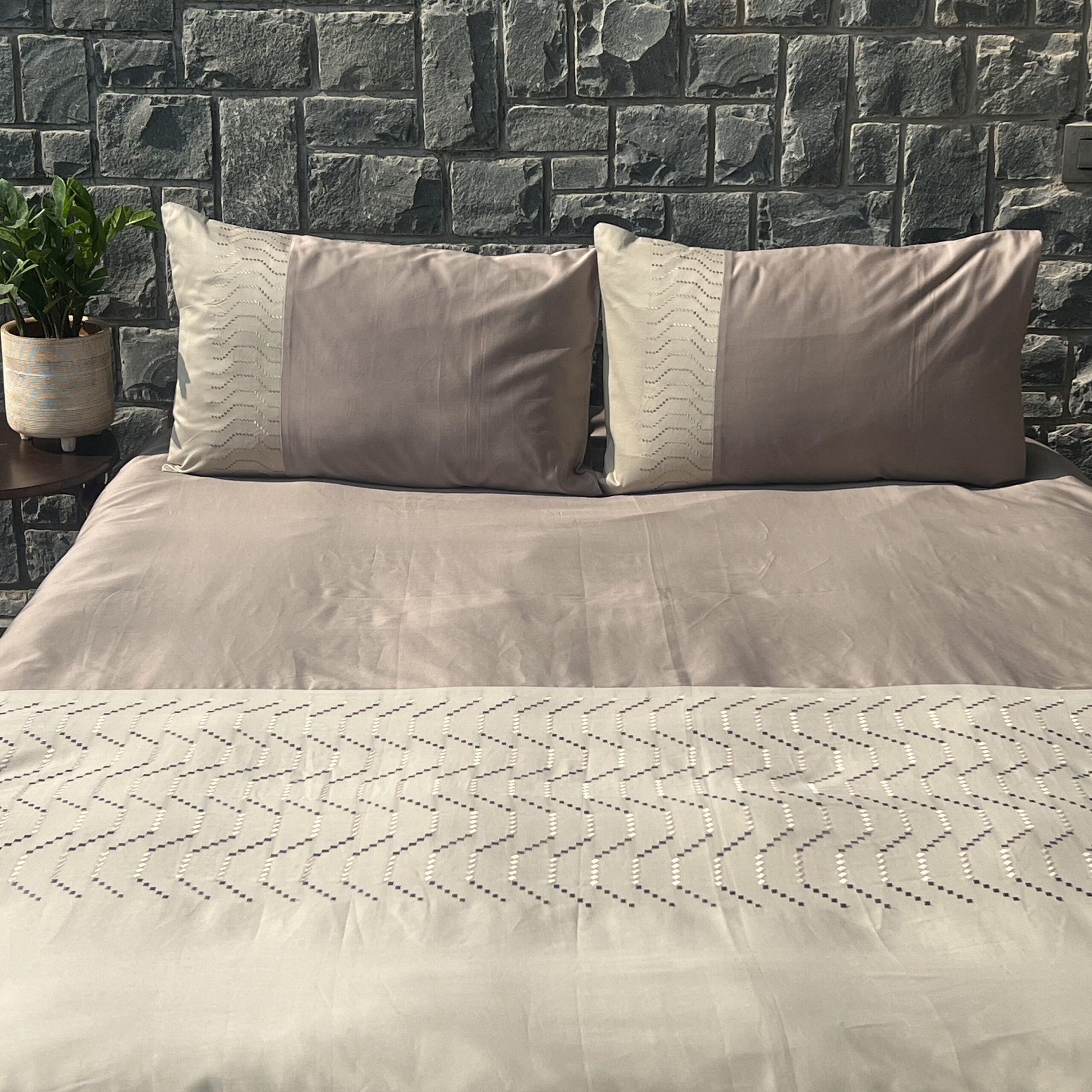 Sadyaska Elvis Mocha and Beige Embroidered Set 1 Pcs Bedsheet