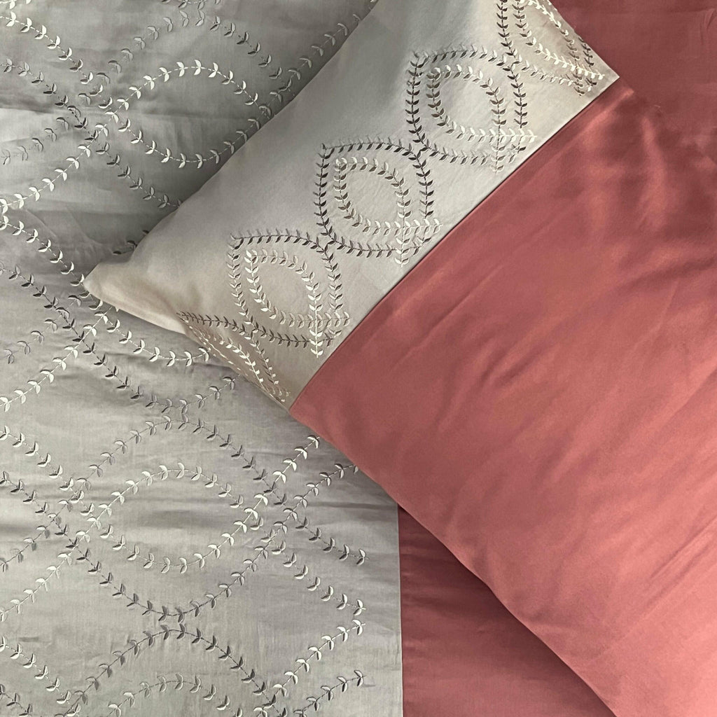 Sadyaska Exon Sand and Terracotta Embroidered Set 1 Pcs Bedsheet
