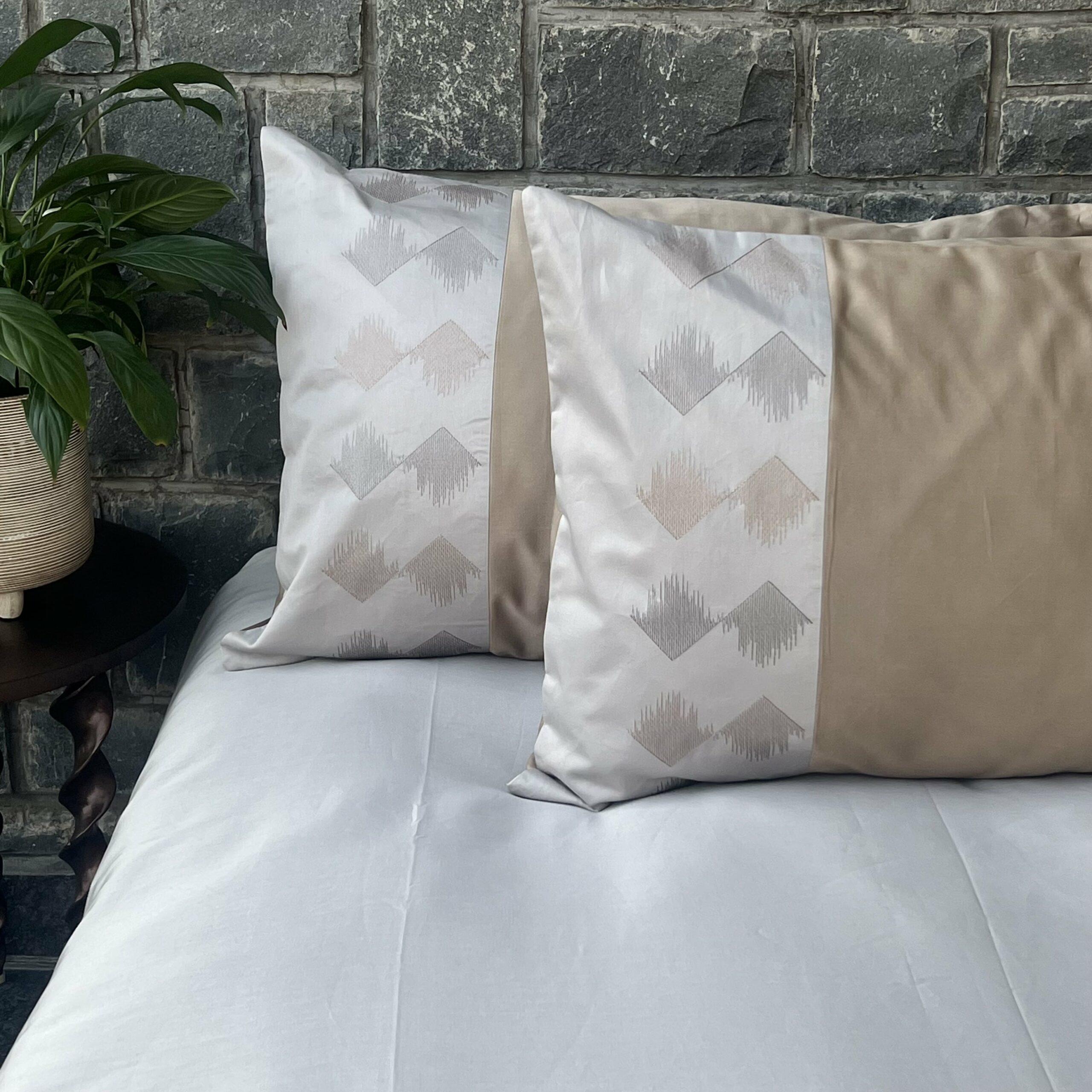 Sadyaska Peak Pearl Grey and Sand Embroidered Set 1 Pcs Bedsheet