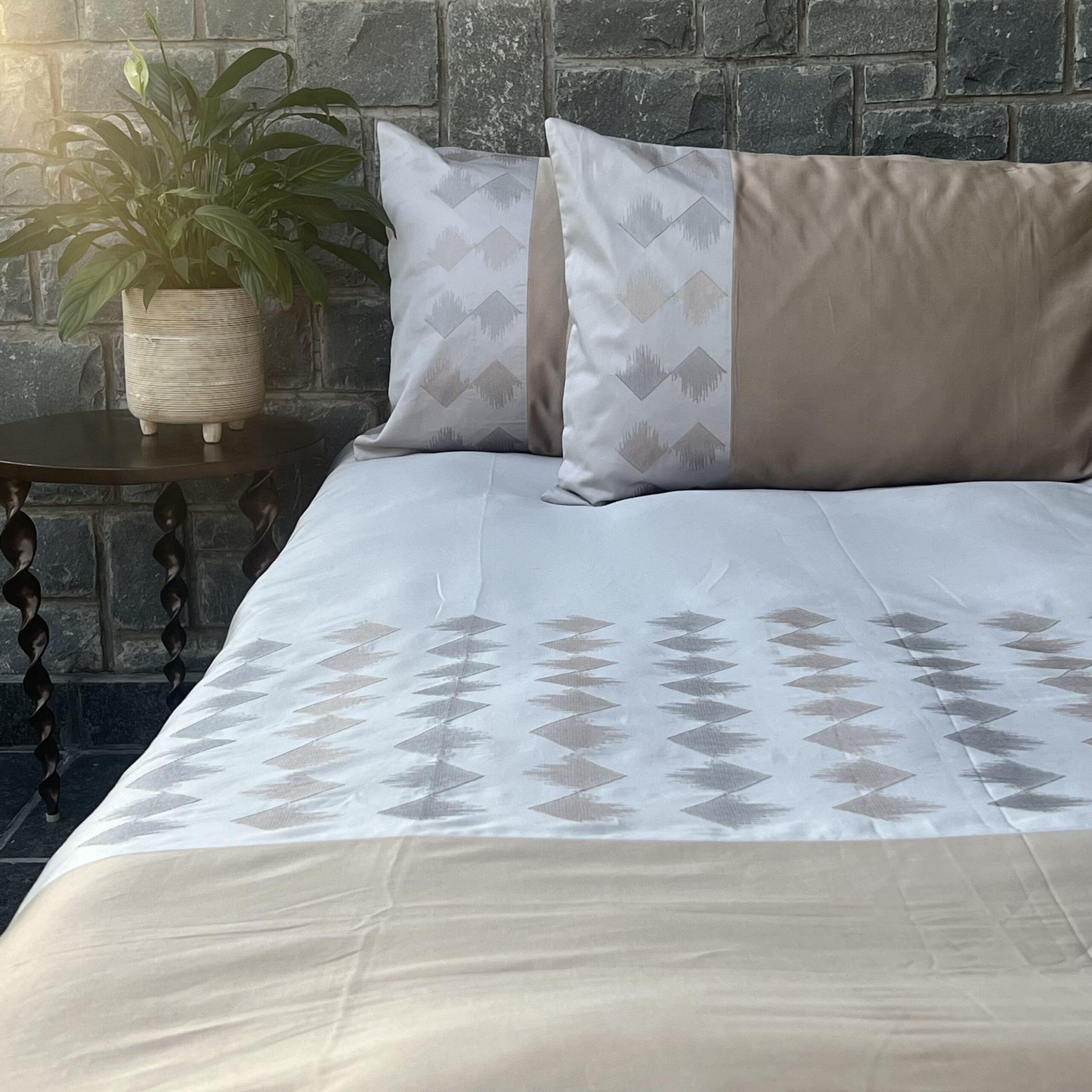 Sadyaska Peak Pearl Grey and Sand Embroidered Set 1 Pcs Bedsheet