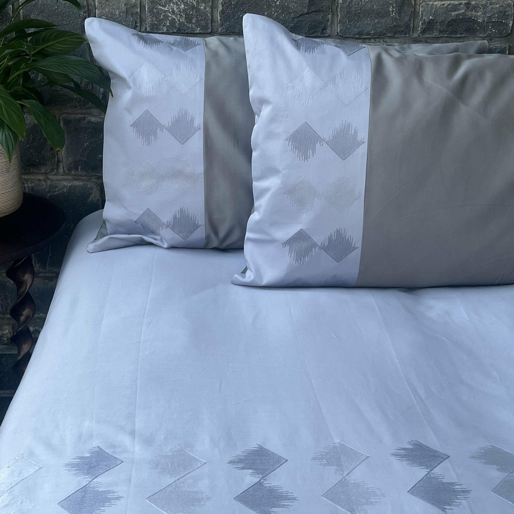 Sadyaska Peak Smoke Blue and Slate Embroidered Set 1 Pcs Bedsheet