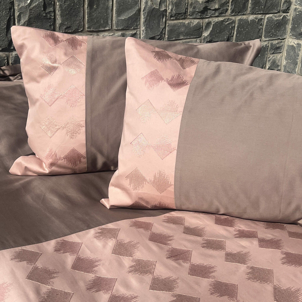 Sadyaska Peak Taupe and Rose Embroidered Set 1 Pcs Bedsheet
