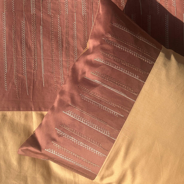 Sadyaska Speckle Terracotta and Honey Mustard Embroidered Set 1 Pcs Bedsheet