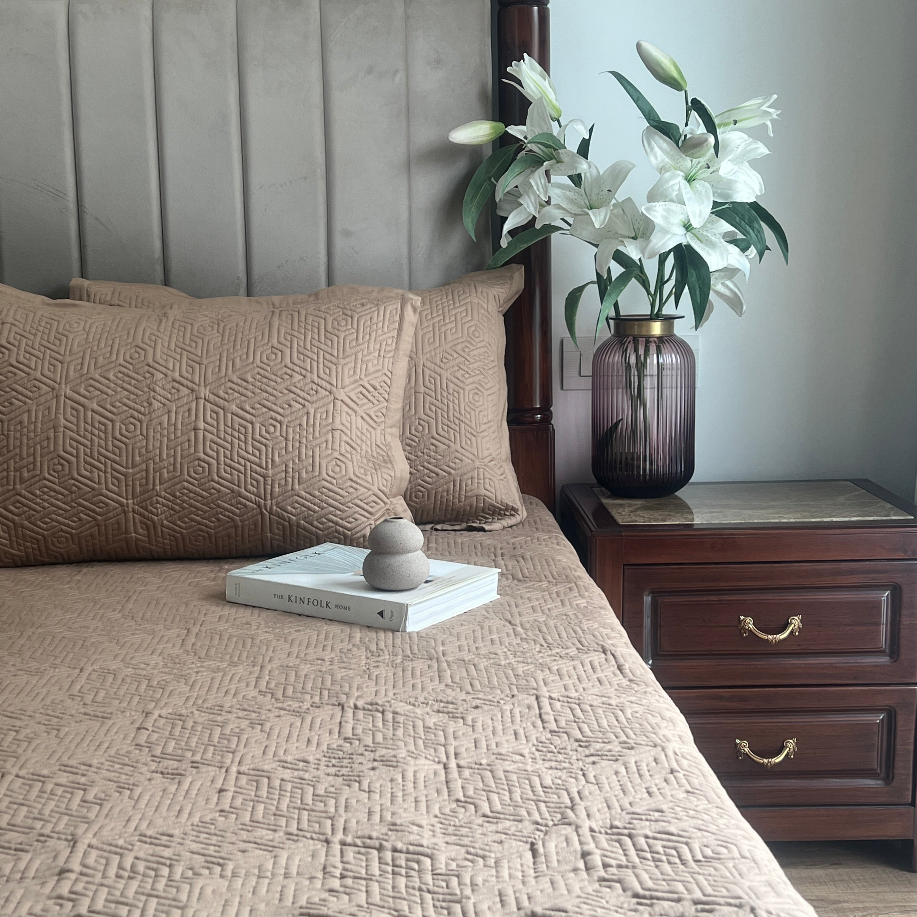 Sadyaska Hazel Beige Gallant Cotton Reversible 1 Pcs Bedspread