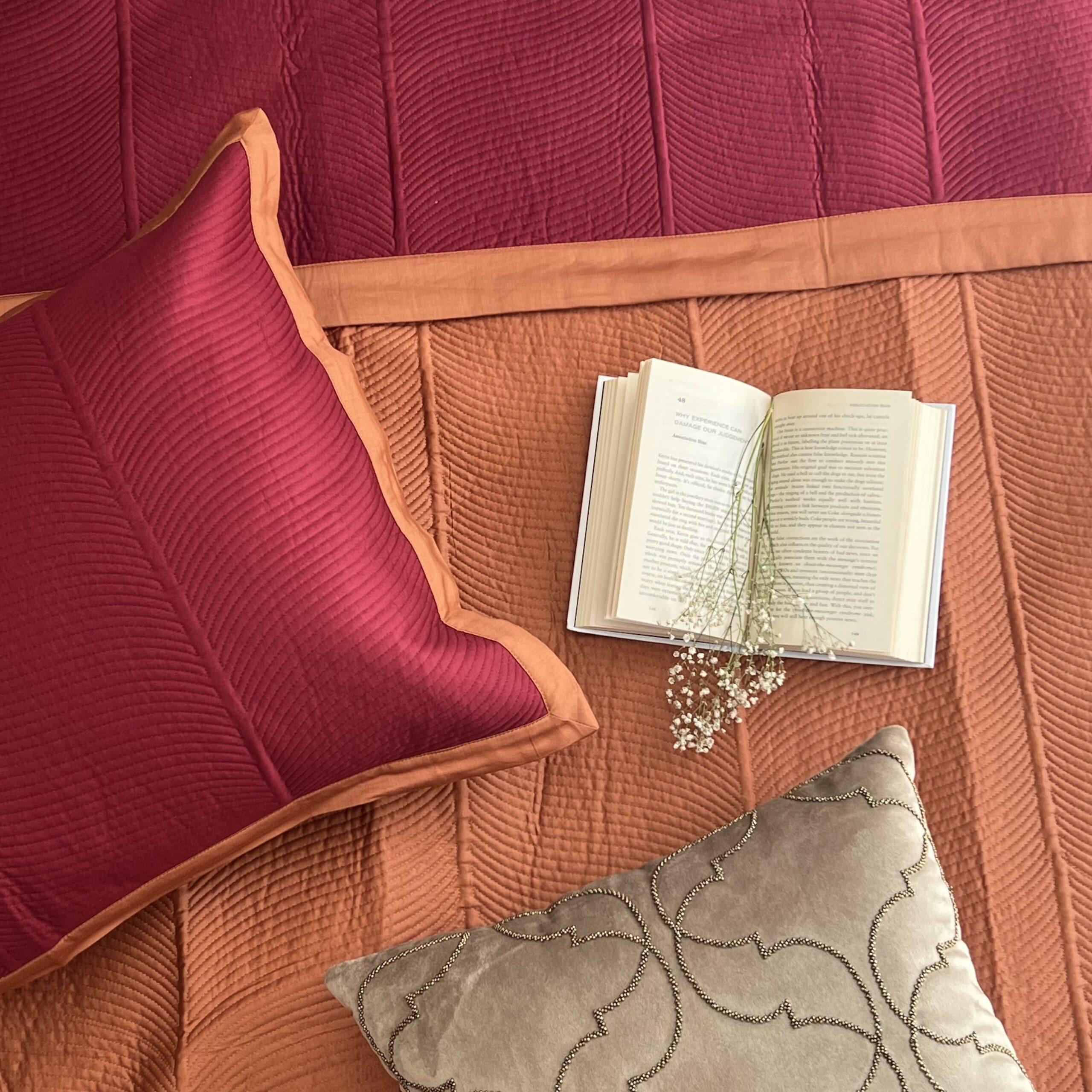 Sadyaska Maroon and Rust Rosette Cotton Reversible 1 Pcs Bedspread