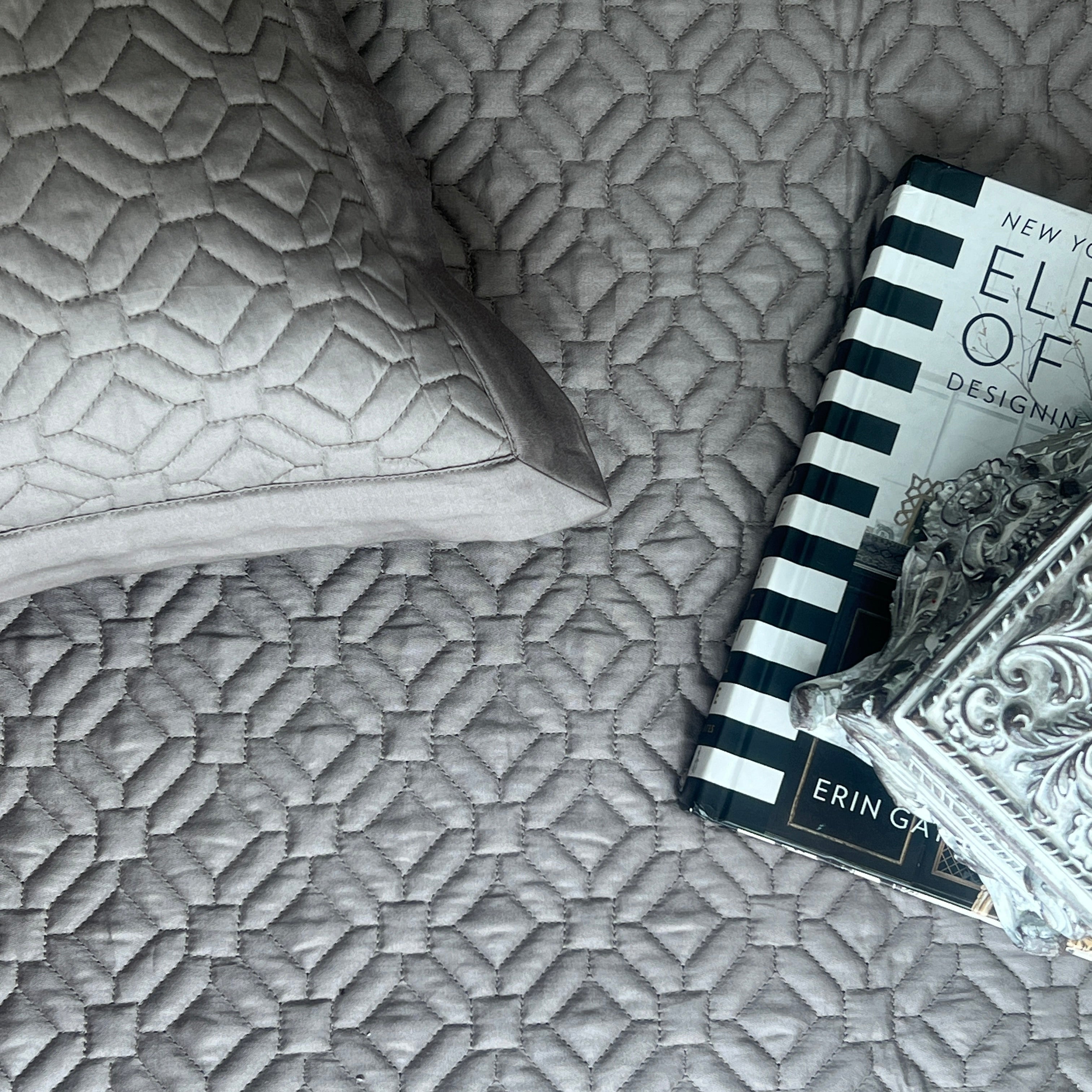 Sadyaska Olive Grey Tulum Cotton Reversible 1 Pcs Bedspread