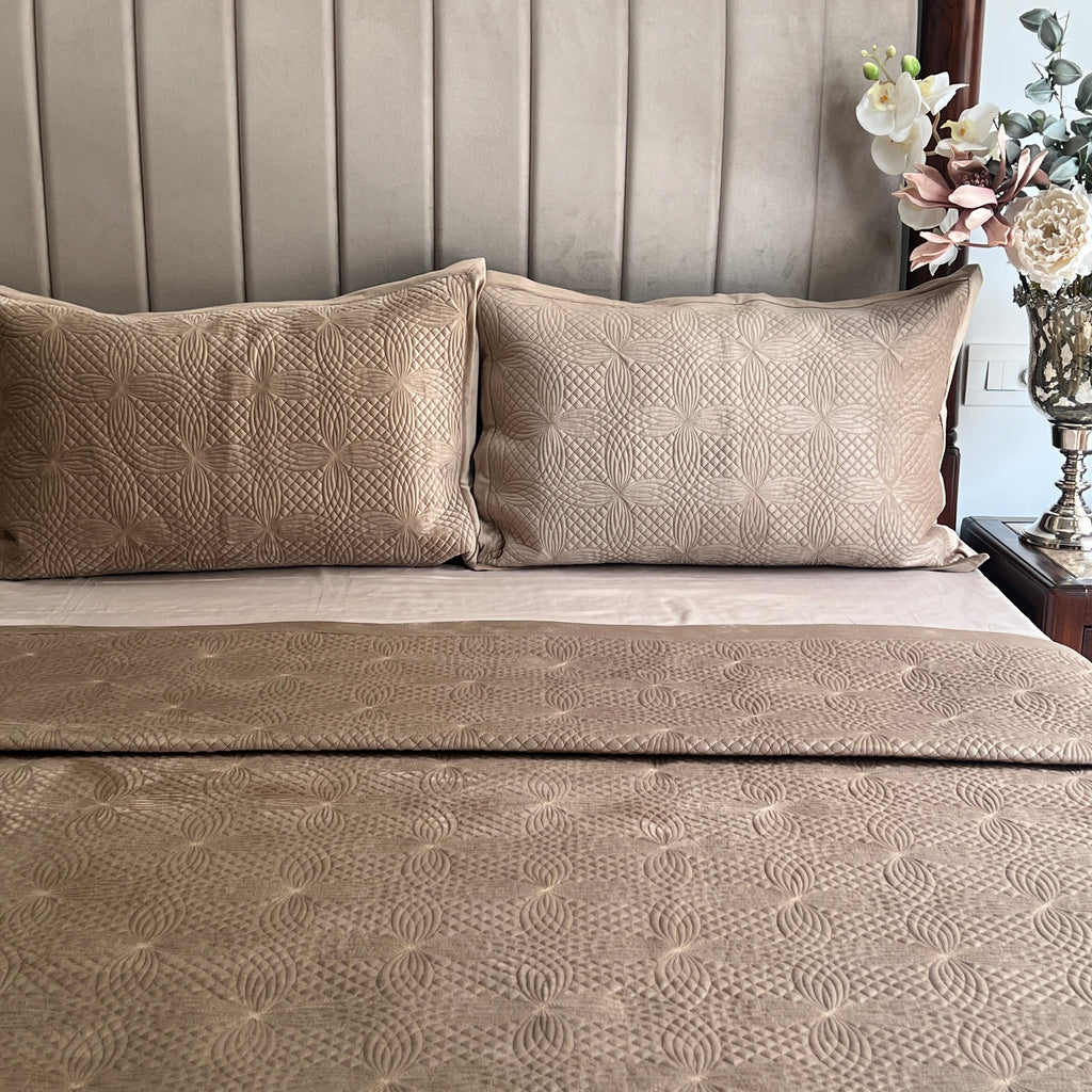 Sadyaska Lindo Champagne Gold Velvet Trousseau Set 10 Pcs Product