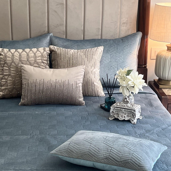 Sadyaska Marvel Powder Blue Velvet 1 Pcs Bedspread