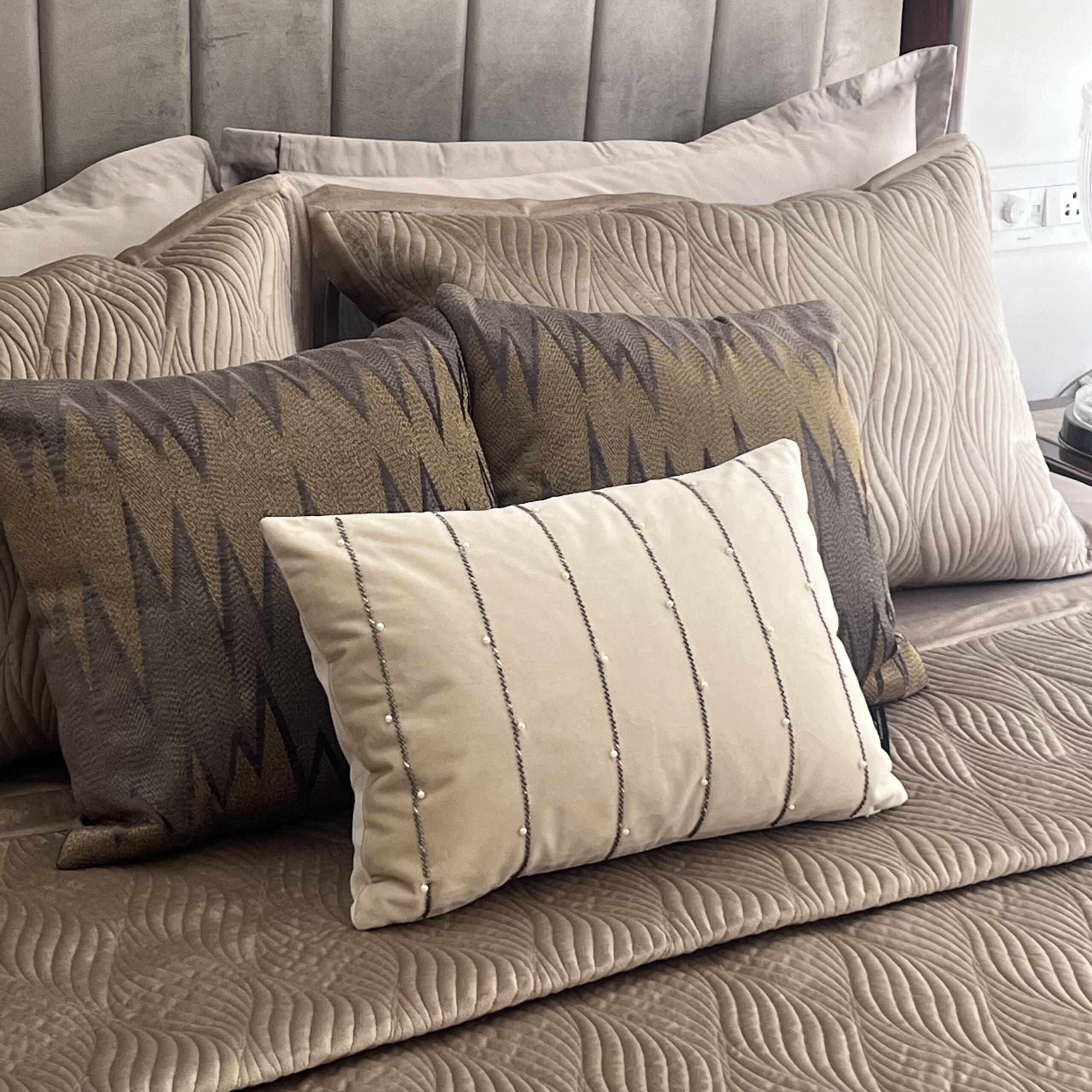 Sadyaska Ridge Champagne Gold Velvet 1 Pcs Bedspread