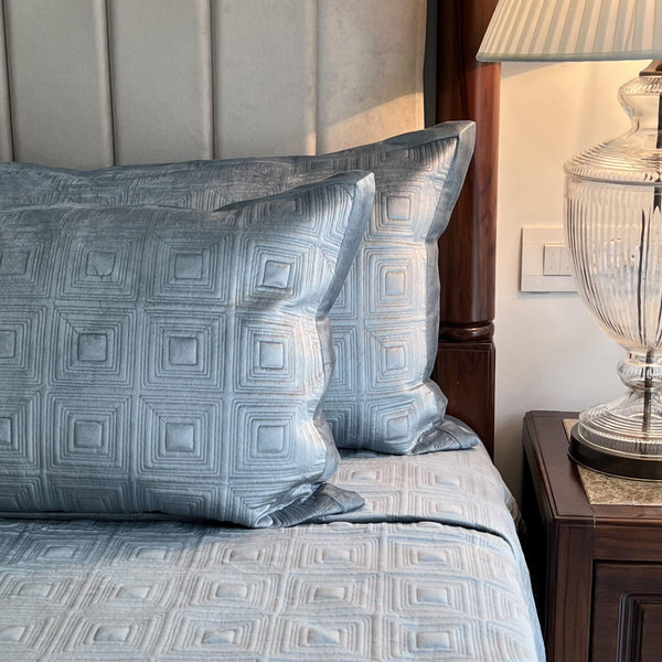 Sadyaska Squared Powder Blue Velvet 1 Pcs Bedspread