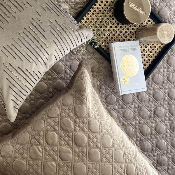 Sadyaska Stellar Champagne Gold Velvet 1 Pcs Bedspread