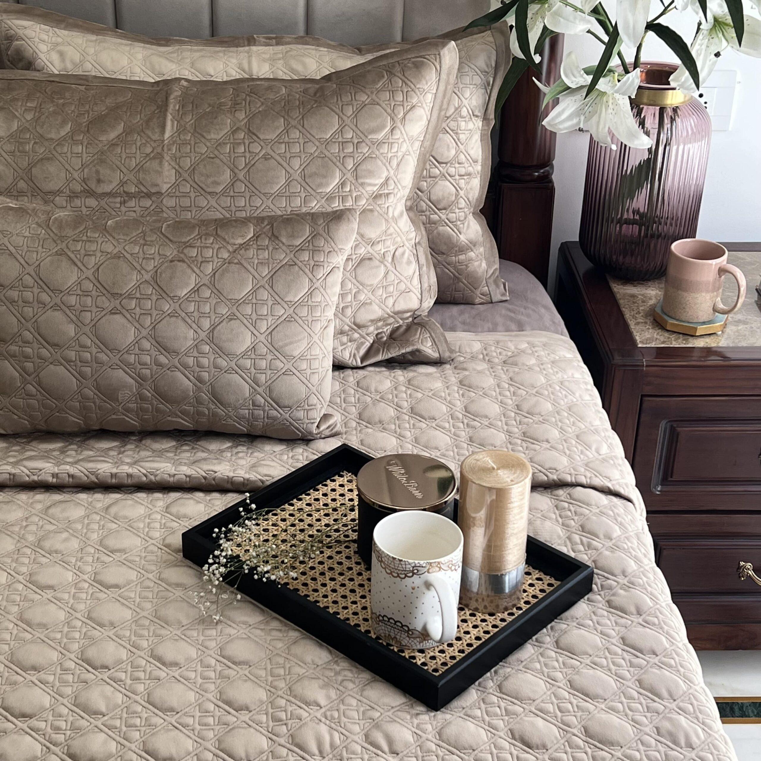 Sadyaska Stellar Champagne Gold Velvet 1 Pcs Bedspread