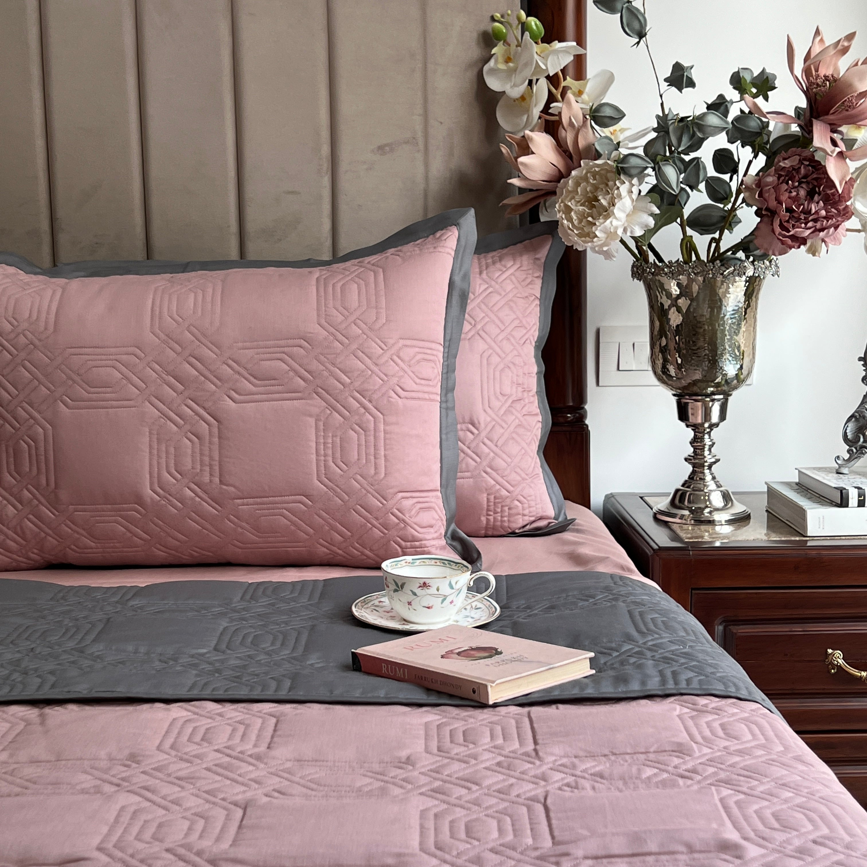 Sadyaska Ornate Old Rose And Dark Grey Cotton Rich Trousseau Set 10 Pcs Product