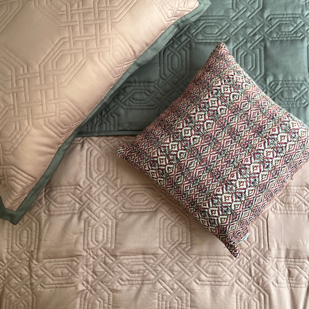Sadyaska Quilted Old Rose and Dark Grey Ornate Reversible 1 Pcs Bedspread