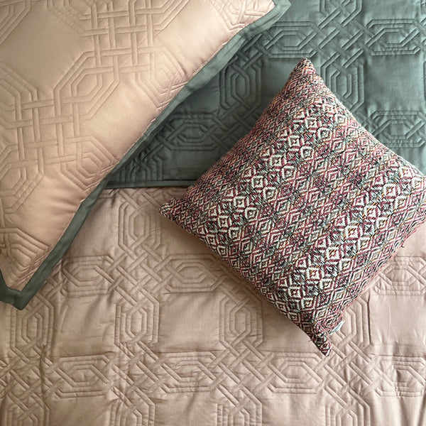 Sadyaska Quilted Old Rose and Dark Grey Ornate Reversible 1 Pcs Bedspread