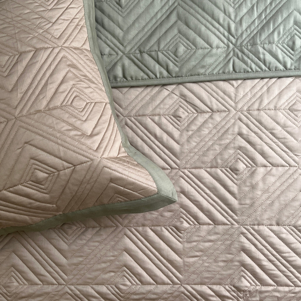 Sadyaska Quilted Forest Green and Sand Ripple Reversible 1 Pcs Bedspread