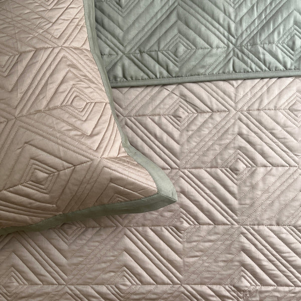 Sadyaska Quilted Forest Green and Sand Ripple Reversible 1 Pcs Bedspread
