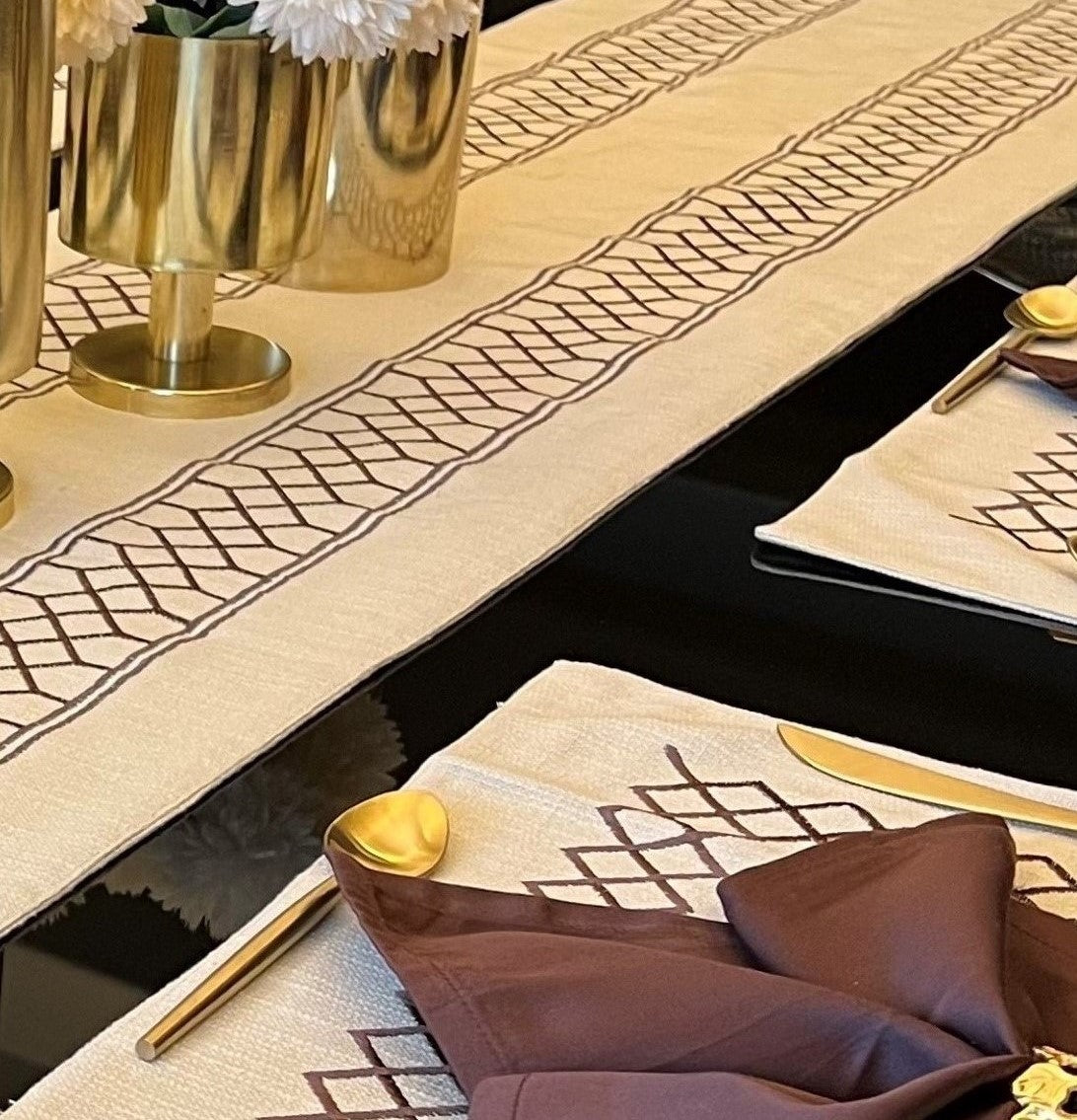 Sadyaska Zigzag Beige Table 1 Pcs Runner