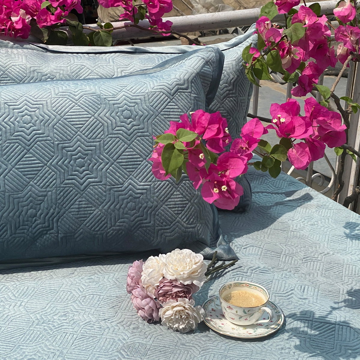 Sadyaska Staron Powder Blue Velvet 1 Pcs Bedspread
