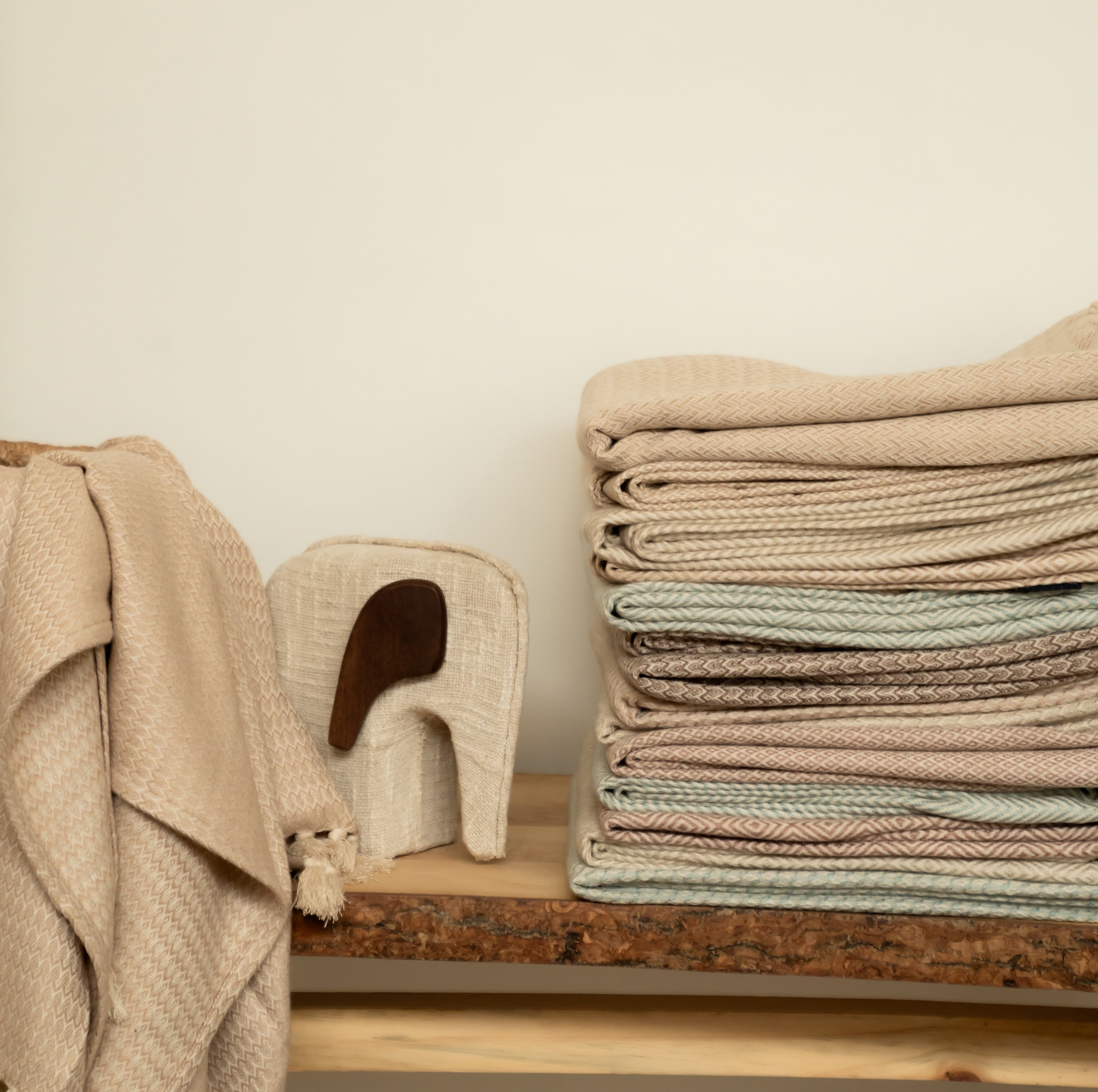 Sadyaska Marbella Clay Woven Throw with s 1 Pcs Euro Sham