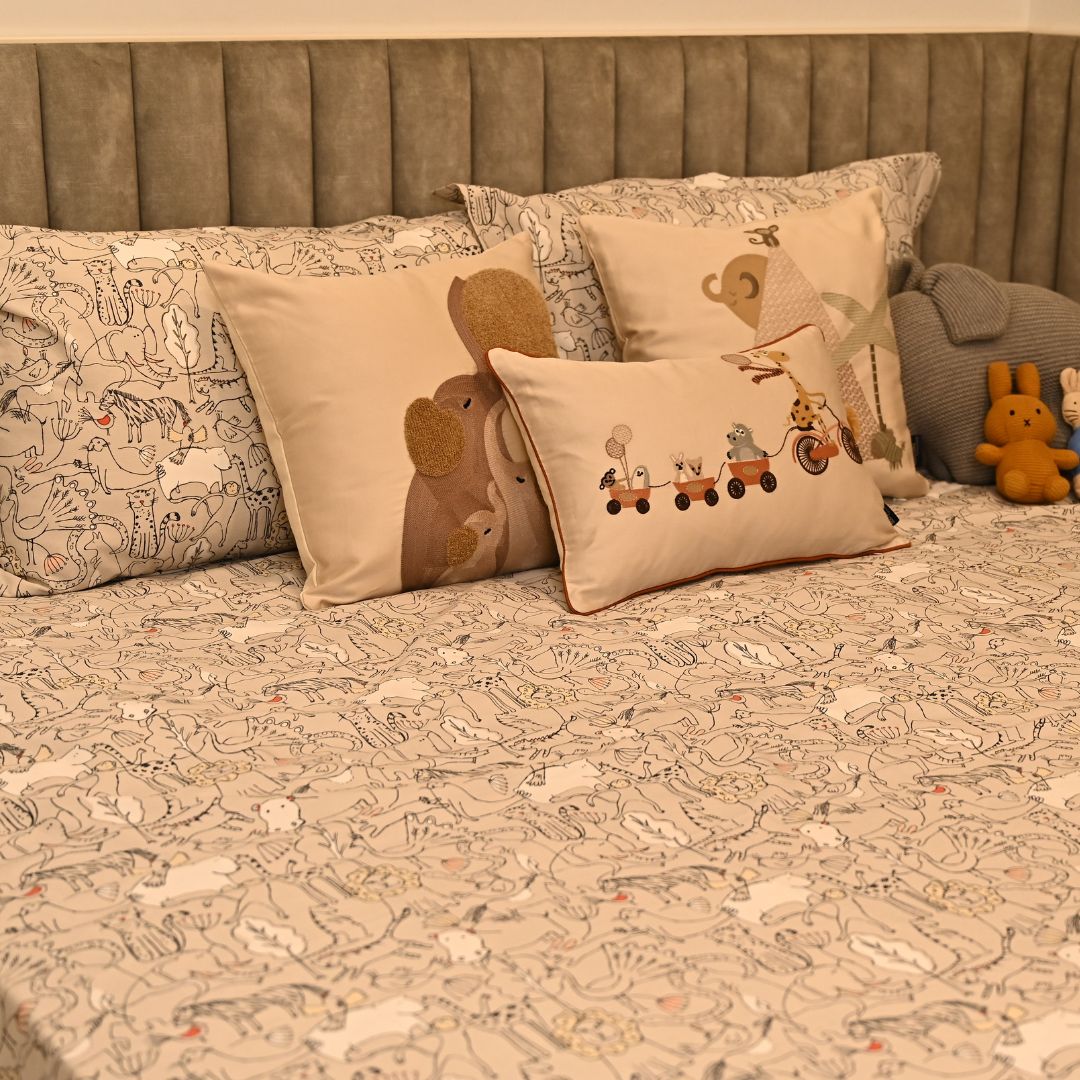 Sadyaska Wild Wonders Oats Beige and Ivory Kids 10 Pcs Bedding Set