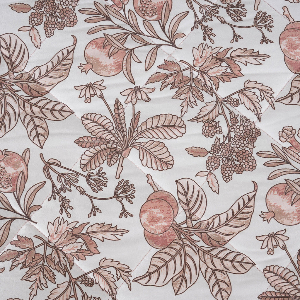 Sensory Bloom Fruity Foliage 4 pcs Pink Quilt Set