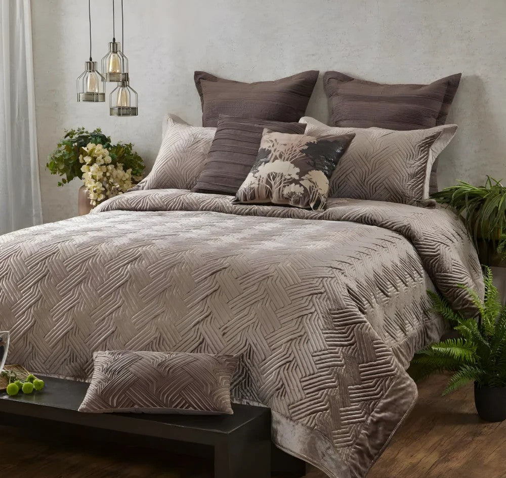 Anna Simona Cascade 8 Pcs Bedsheet Set