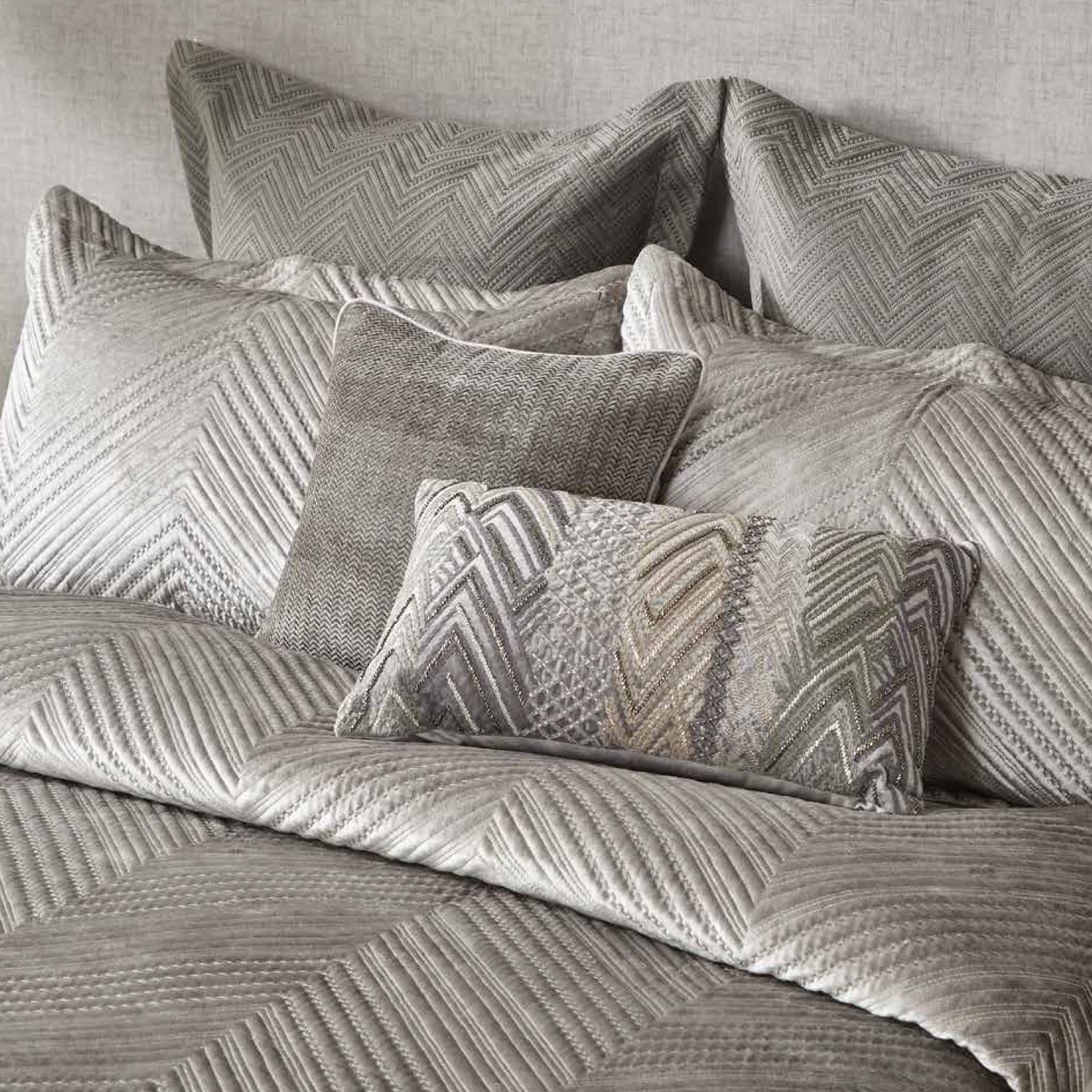 Anna Simona Fable 7 Pcs Bedsheet Set