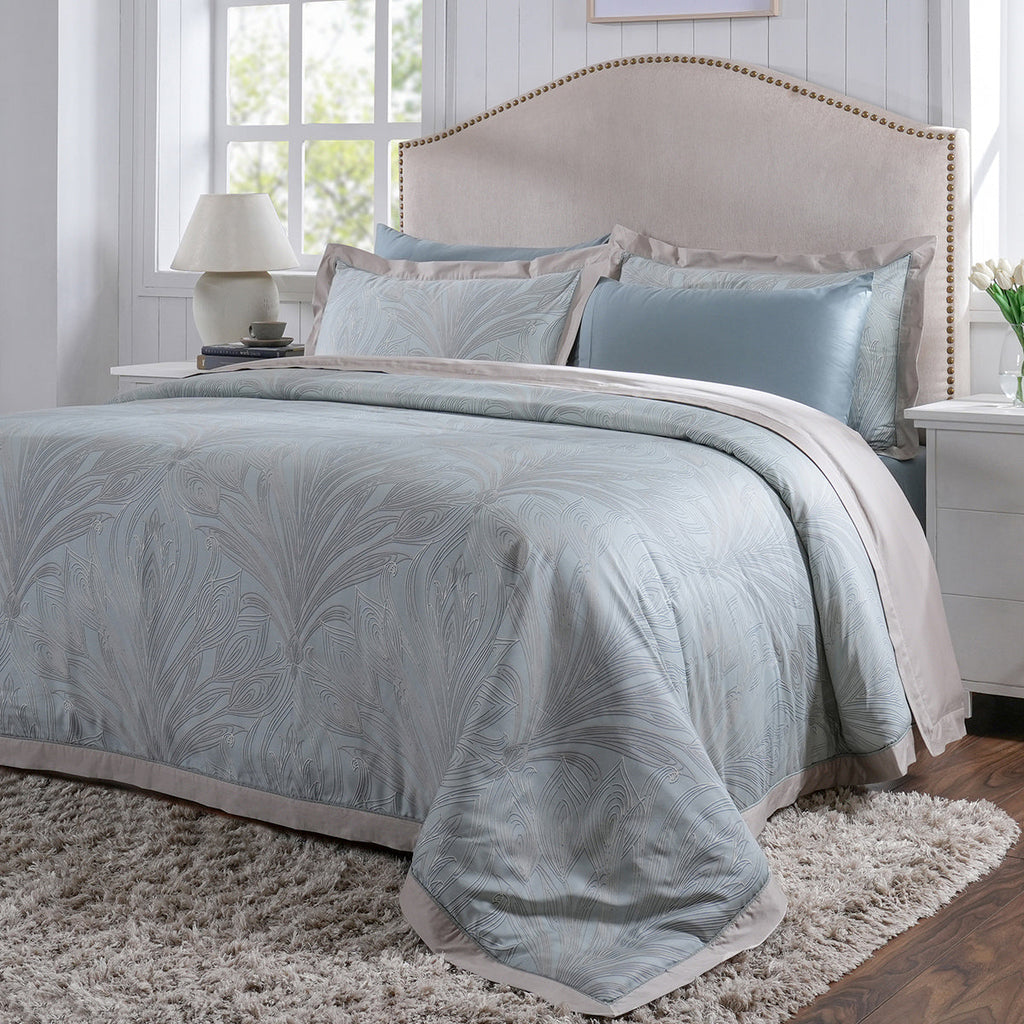 Classical Ornate Baroque Feathering Duvet Cover with Pillow Case Blue