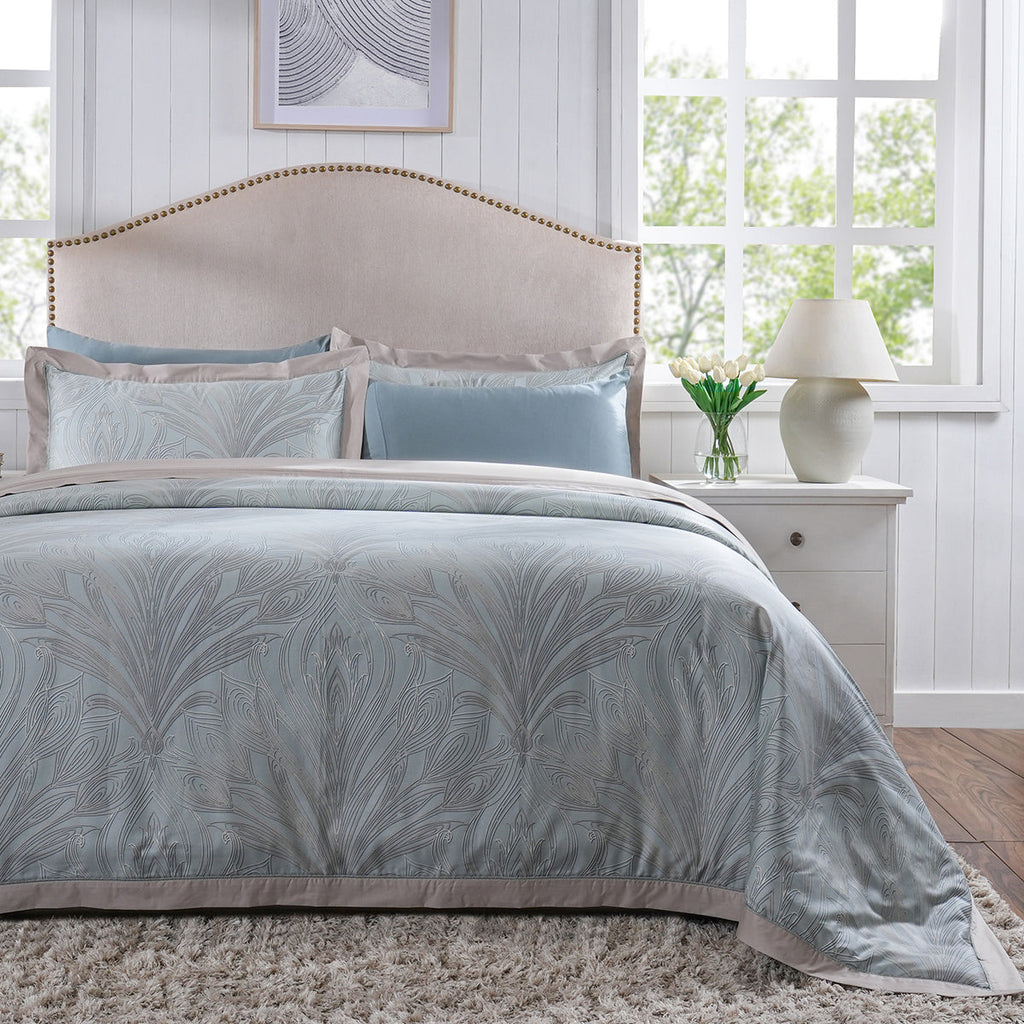 Classical Ornate Baroque Feathering Duvet Cover with Pillow Case Blue