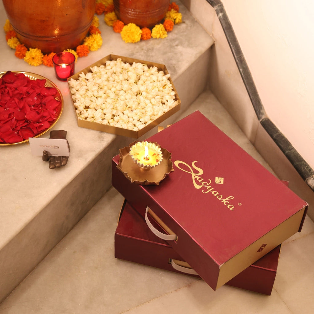 Sadyaska Classic Maroon Magnetic Gift Box 1 Pcs Product