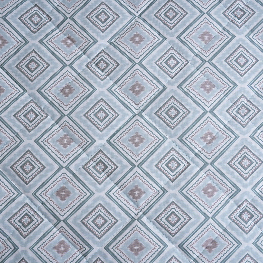 Hermosa Sensory Bloom Jude Quilt Blue