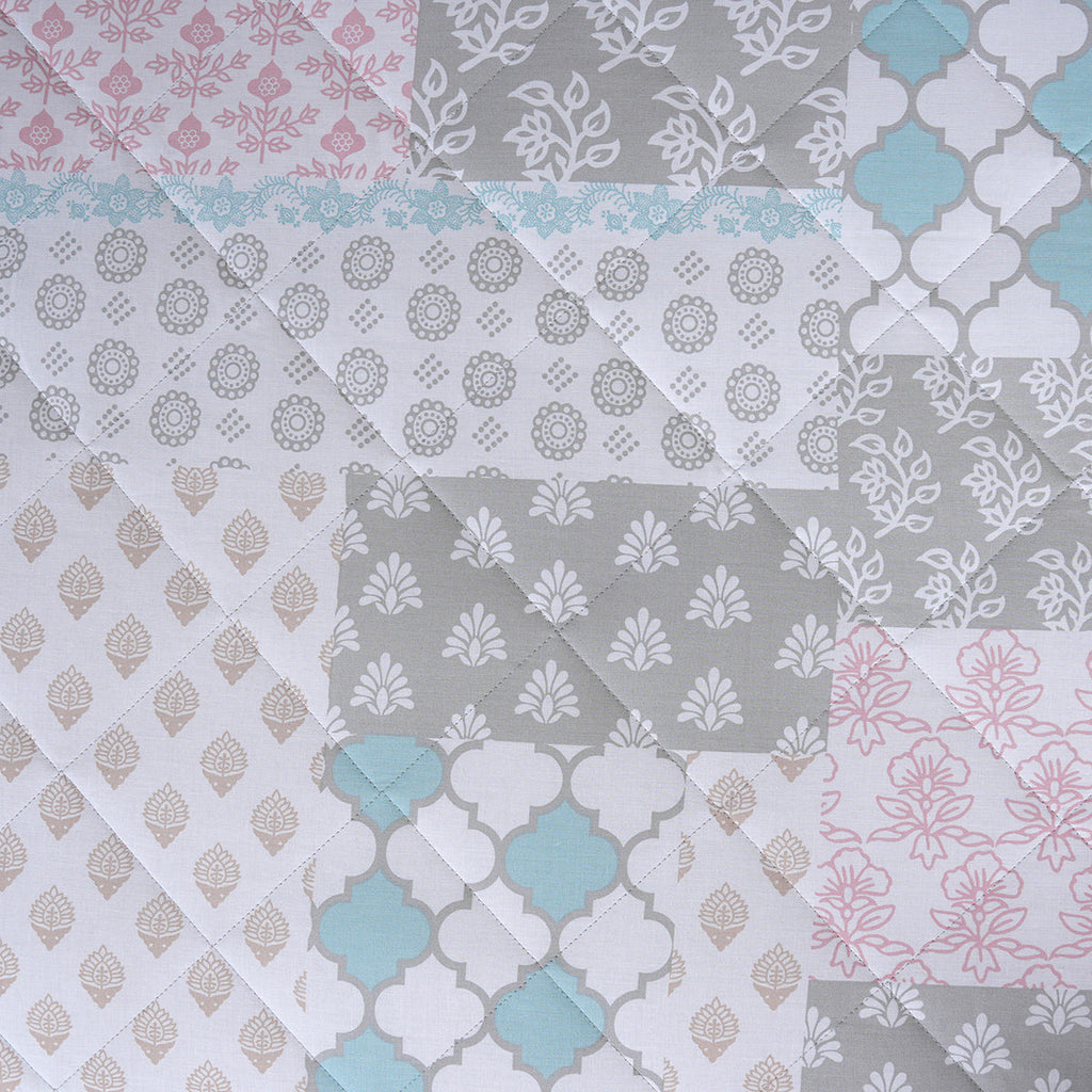 Hermosa Sensory Bloom Lennon Quilt Blue