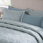 Classical Ornate Twirls & Swirls Quilt/Quilted Bed Cover Blue