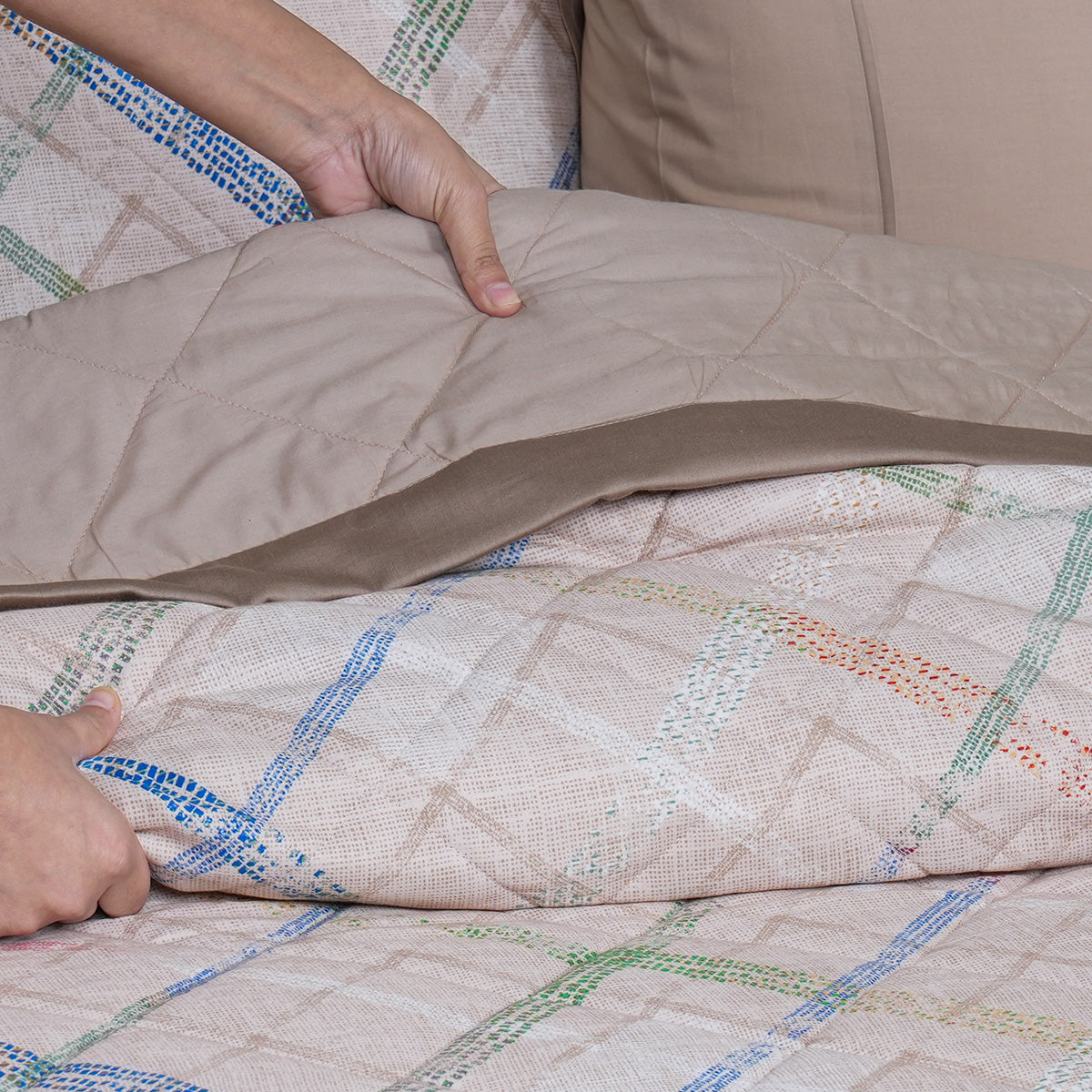 Eclectic Geo Rhombus Quilt/Quilted Bed Cover Beige