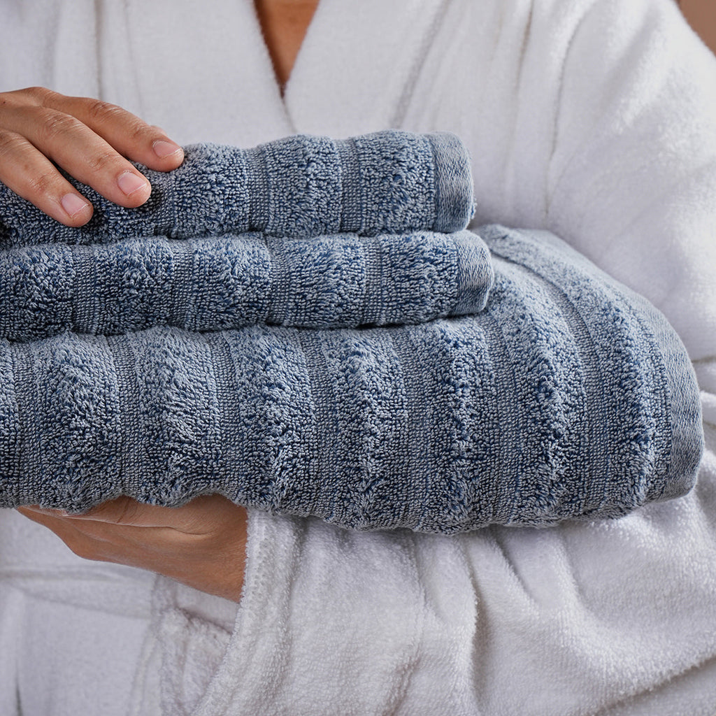 Mellow Mesh Premium distressed Blue Towel Set
